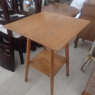 Vintage Oak Solid Wood Lamp Table