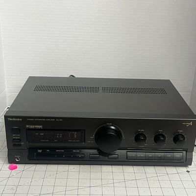 Sale Photo Thumbnail #999: This powerhouse combines clean, dynamic audio performance with the renowned build quality Technics is celebrated for.
