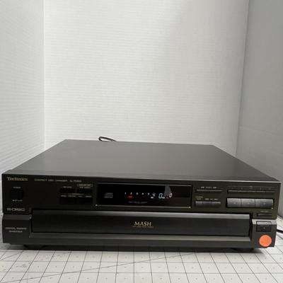 Technics SL-PD825 5 Disc CD Compact Disc Changer Player