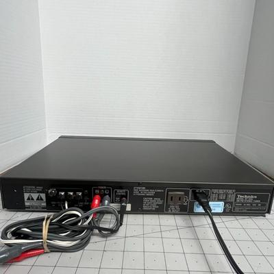 Technics ST-K50 AM/FM Quartz Synthesizer Stereo Tuner 
