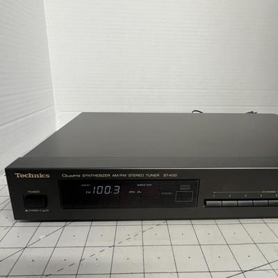 Technics ST-K50 AM/FM Quartz Synthesizer Stereo Tuner 
