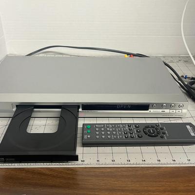 Sony Progressive Scan CD/DVD Player DVP-NS501P - W/Remote