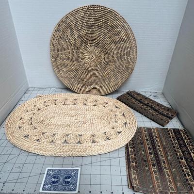 Woven Placemats and Fabric Napkin Set
