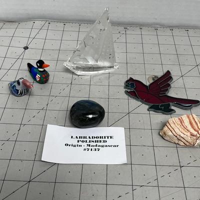 Assorted Decorative Miniatures and Polished Stone Set