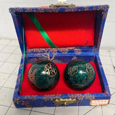 Baoding Iron Balls with Case and Guide