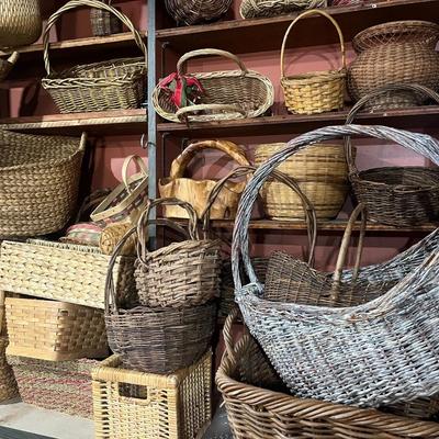 HUGE Baskets Lot