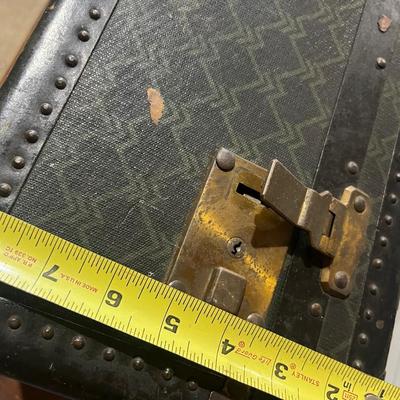 Vintage Steamer Trunk Suitcase