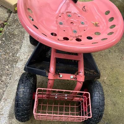 Garden Caddy w/ Pull Handle & Basket