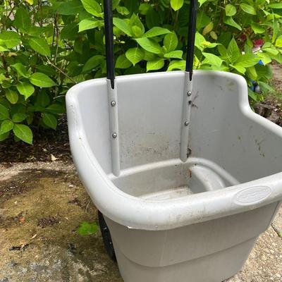 Suncast Garden Cart