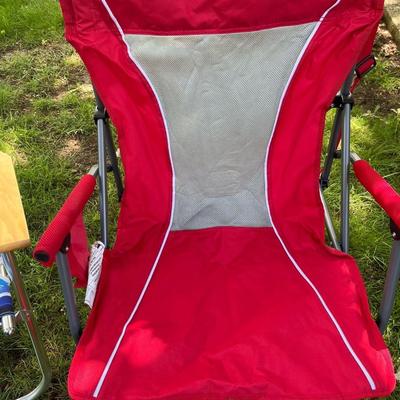 2 Folding Outdoor Chairs - 1 w Carry Bag