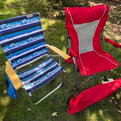 2 Folding Outdoor Chairs - 1 w Carry Bag