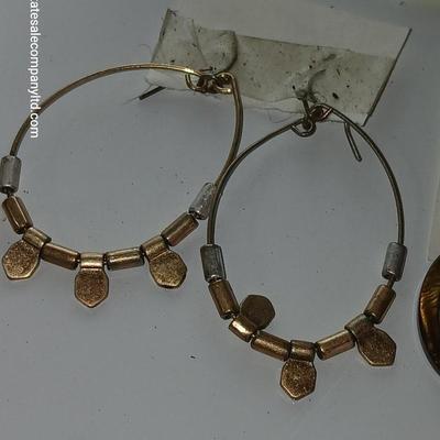 Mixed Jewelry Lot – Earrings, Necklaces, Ring
