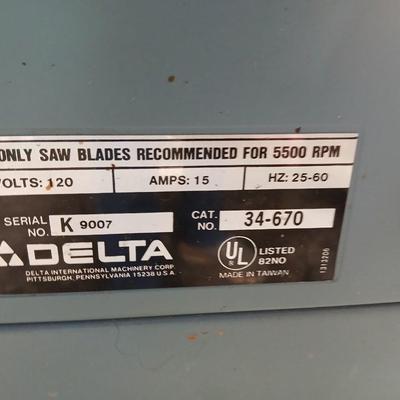 Delta 10" Table Saw – Heavy-Duty Contractor Style – Cast Iron Top