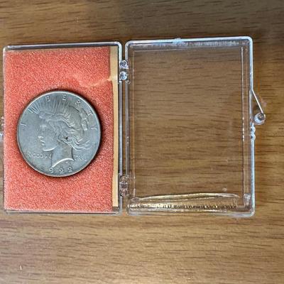 1922 PEACE SILVER DOLLAR
