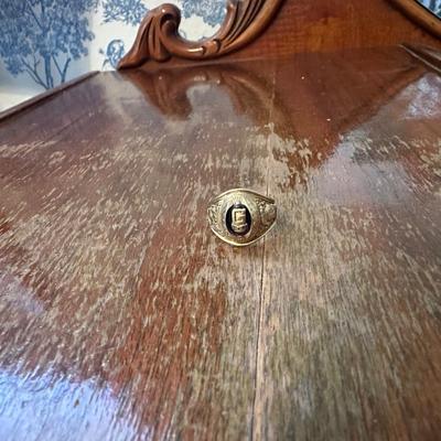 1969 GREELEY WEST 10K CLASS RING