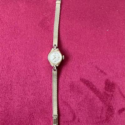 LADIES WALTHAM WATCH WITH GOLD FILLED BAND