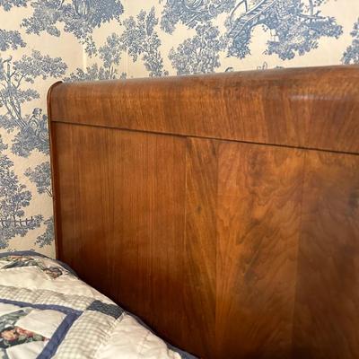 FULL SIZE BED WITH ANTIQUE HEADBOARD & MATCHING NIGHT STAND PLUS BEDSPREAD