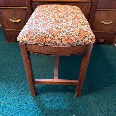 ANTIQUE VANITY WITH STOOL