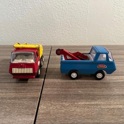TONKA WRECKER/TOW TRUCK AND A TONKA DUMP TRUCK