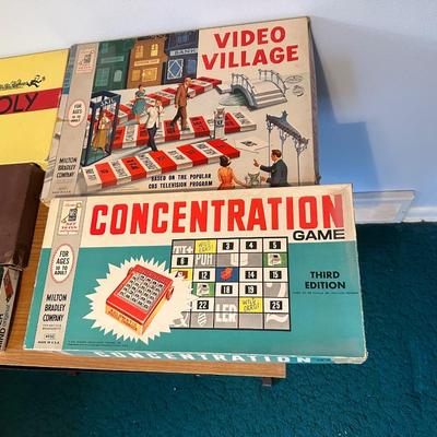 VINTAGE BOARD GAMES