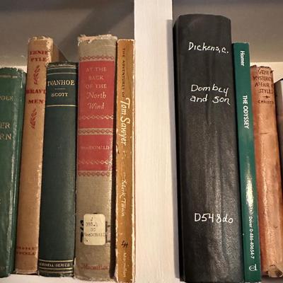 A COLLECTION OF VINTAGE BOOKS