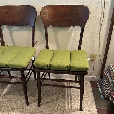 4 ANTIQUE DINING CHAIRS