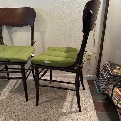 4 ANTIQUE DINING CHAIRS