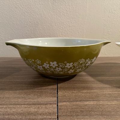 3 PYREX CINDERELLA "CRAZY DAISY" MIXING BOWLS