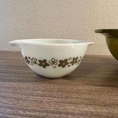 3 PYREX CINDERELLA "CRAZY DAISY" MIXING BOWLS