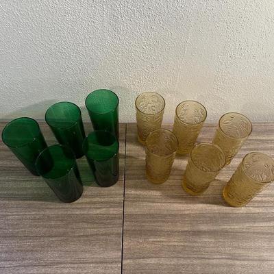 RETRO DRINKING GLASSES