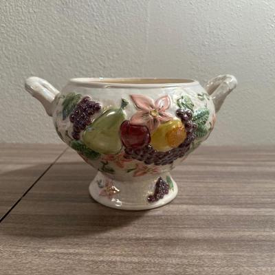 GRAVY BOAT, CONDIMENT SET AND A CANISTER W/LID