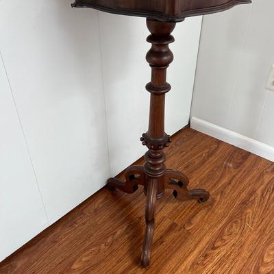 Antique Shaving Stand w Drawer