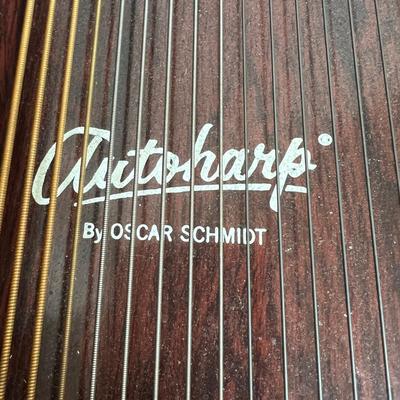 Oscar Schmidt Autoharp in Case Musical Instrument