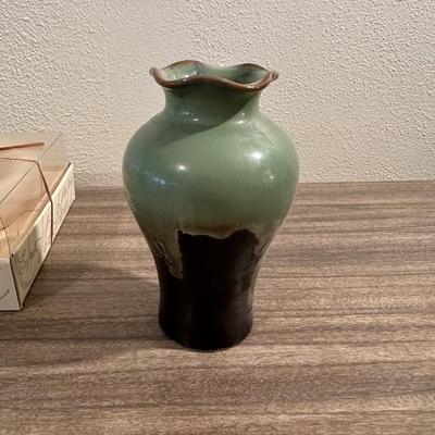 HABERSHAM CANDLE AND 2 CLAY VASES