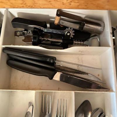 FLATWARE, CUTLERY AND KITCHEN UTENSILS