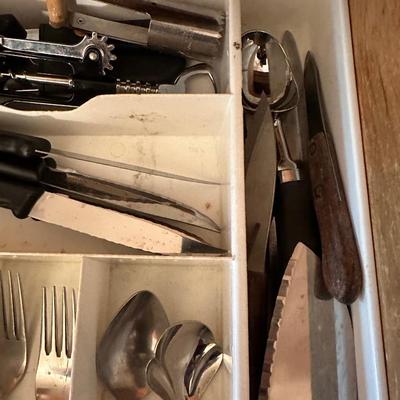 FLATWARE, CUTLERY AND KITCHEN UTENSILS