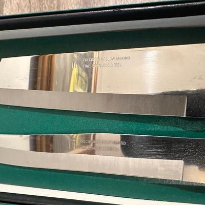 MAXAM CARVING SET & 2 PIECE CUTLERY PLUS BURNCO UTENSILS
