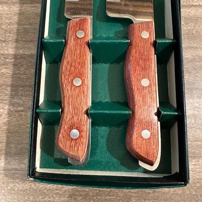 MAXAM CARVING SET & 2 PIECE CUTLERY PLUS BURNCO UTENSILS