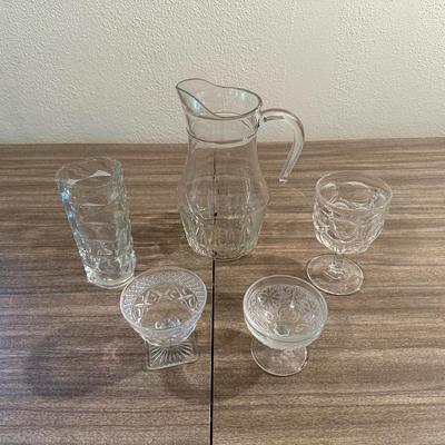 VINTAGE GLASS PIECES
