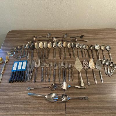 MISC SILVER PLATE AND STAINLESS STEEL FLATWARE AND SERVING PIECES