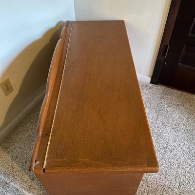 HOPE CHEST ON CASTERS