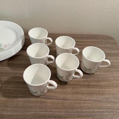 CORELLE DINNERWARE