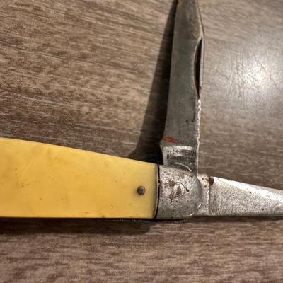 SCHRADE OLD TIMER, WESTERN AND 1 OTHER POCKET KNIFE