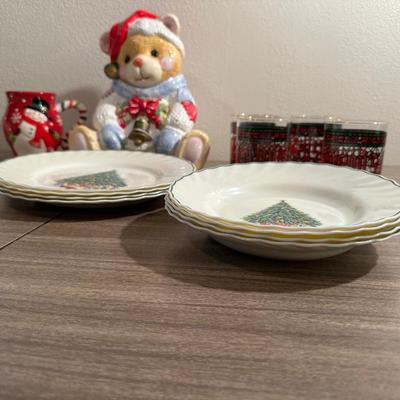 CHRISTMAS DISHES AND COOKIE JAR