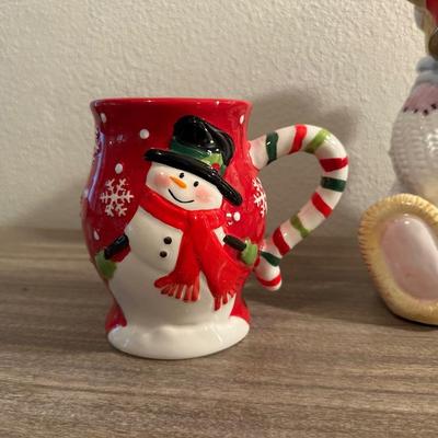 CHRISTMAS DISHES AND COOKIE JAR