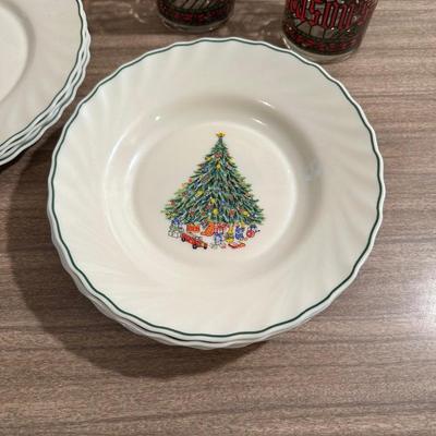 CHRISTMAS DISHES AND COOKIE JAR
