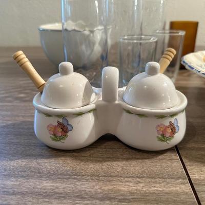 MISC KITCHEN ITEMS