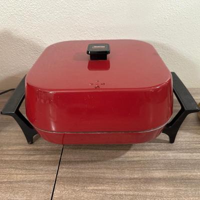 CROCK POT, ELECTRIC FRYING PAN AND A DORMEYER PERCOLATOR