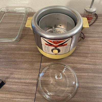 HY-FRY ELECTRIC COOKER/FRYER, KITCHEN UTENSILS AND MORE