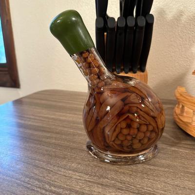 FARBERWARE CUTLERY IN A BLOCK, LAZY SUSAN, PAPER TOWEL HOLDER AND MORE